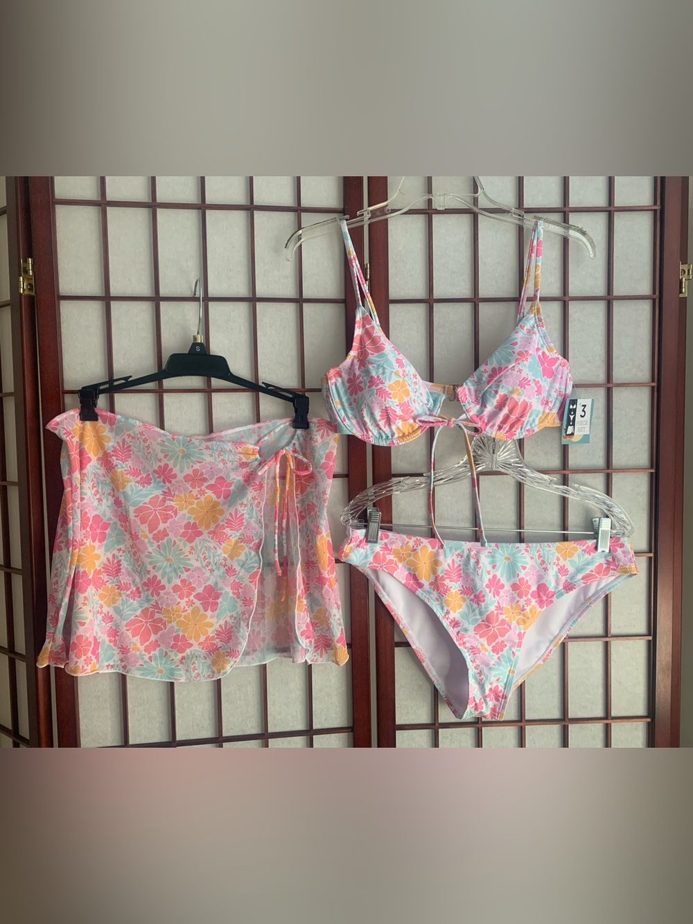 NWT BLUE 3-Piece Pink & White Floral Print Bikini & Sarong in Size L